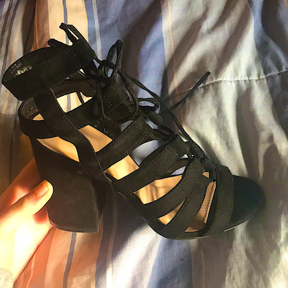 Wild diva lace high heels